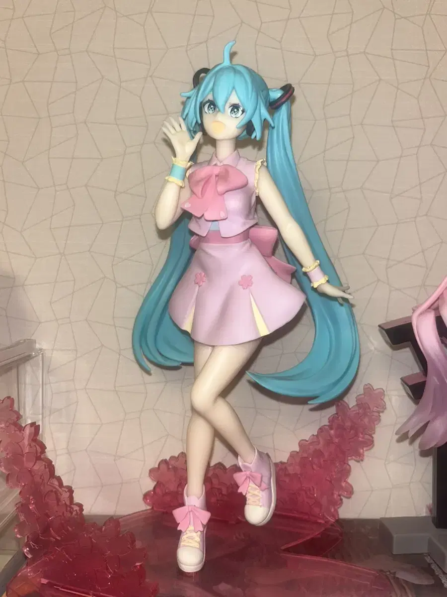 Hatsune Miku Luminasta Spring Omutatsu Figure