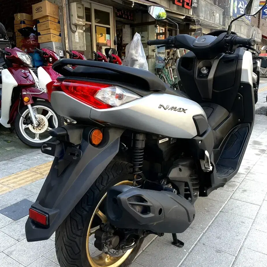 nmax125abs 상태 좋은 차량 판매 합니다