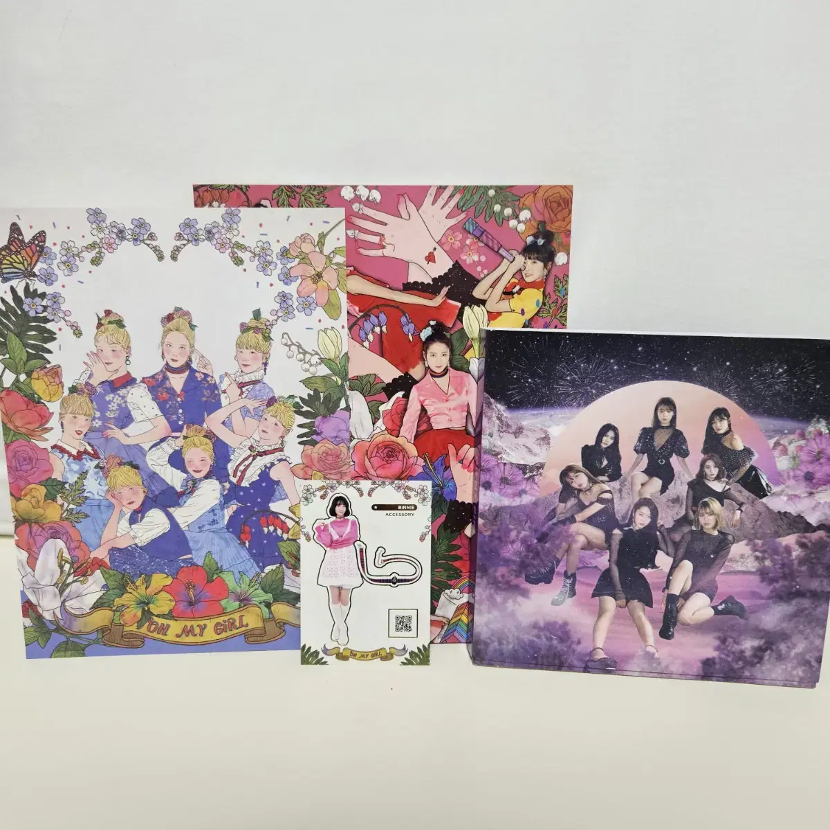 Oh My Girl Coloring Book + Fireworks