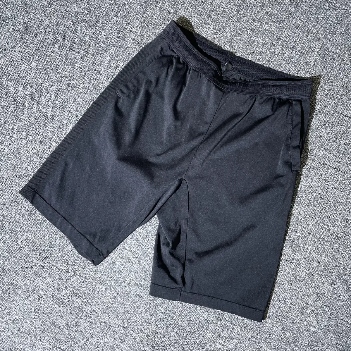 Uniqlo Chuu Running Shorts M