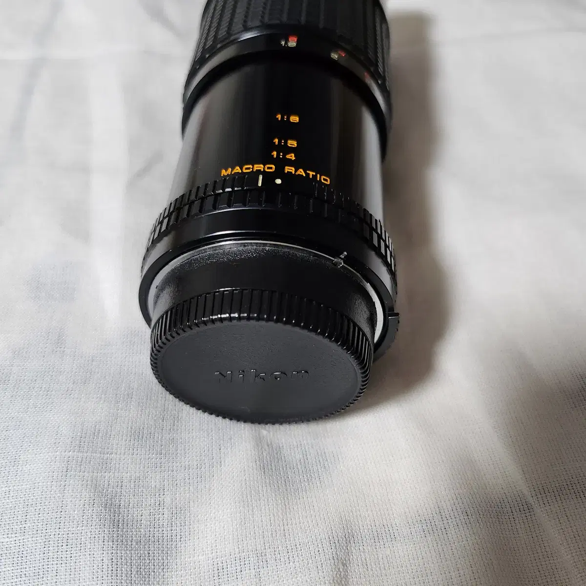 니콘 67mm(f 28-200)렌즈, 스피드라이트 플래시, 렌즈후드 일괄