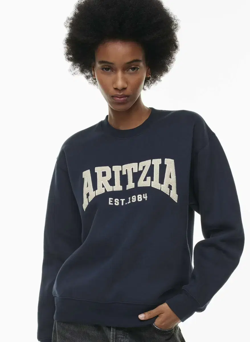 Aritzia 아리찌아 맨투맨 M 새상품