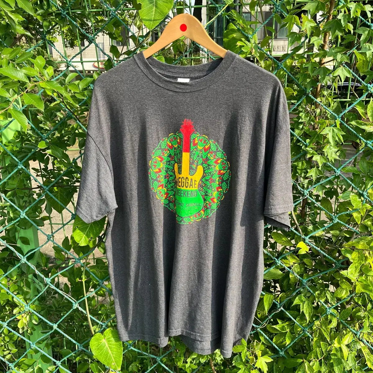 (XL) Reggae Weekend Vintage Short Sleeve T-Shirt