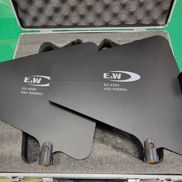 E&W 무선용 광대역 안테나 EX-4595 450-950MHz(조)