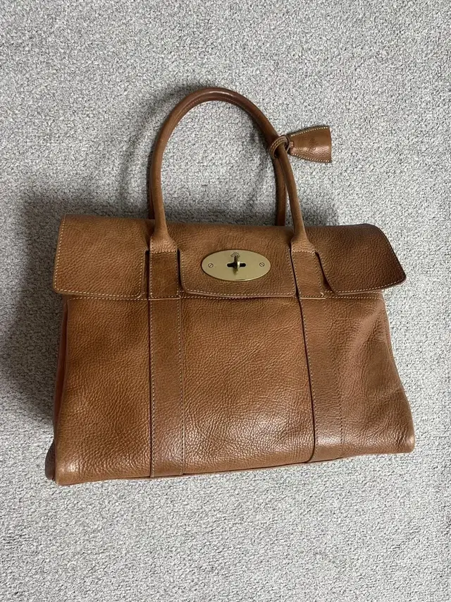 [MULBERRY] 멀버리 금장 베이스워터 오크브라운 HH5988 미듐