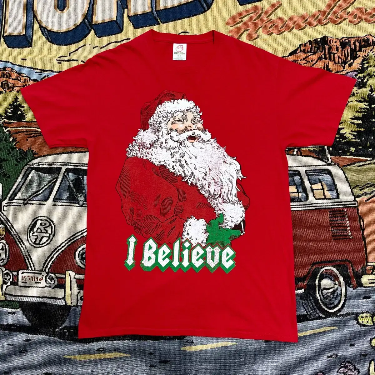 (M) Christmas Santa Vintage Short Sleeve T-Shirt