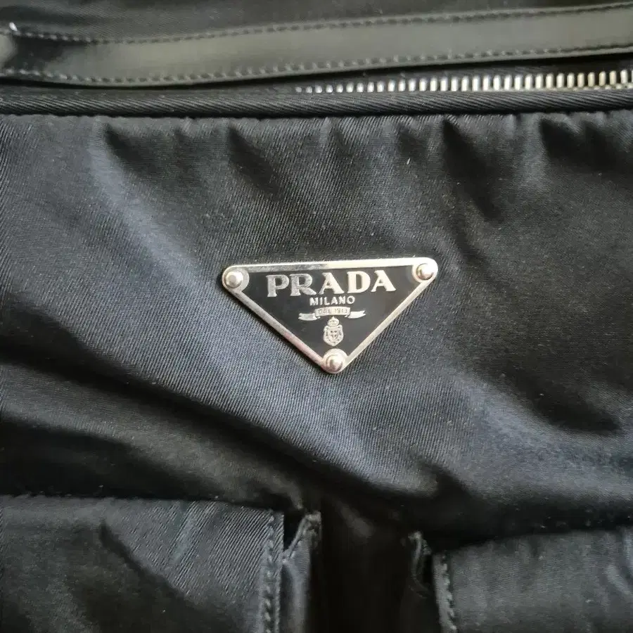 Prada 프라다 tessuto nylon shoulder bag