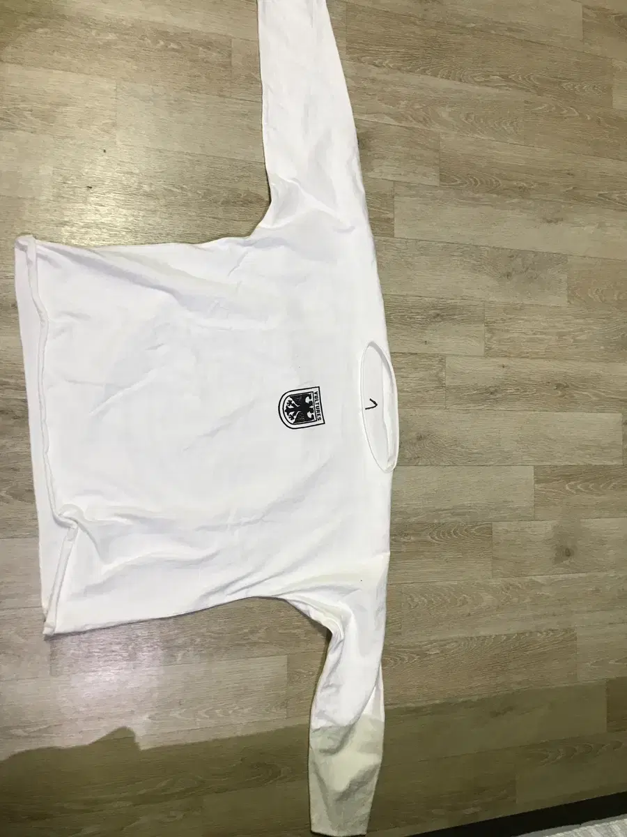 e.ji vultures 1 size long sleeve,short sleeve