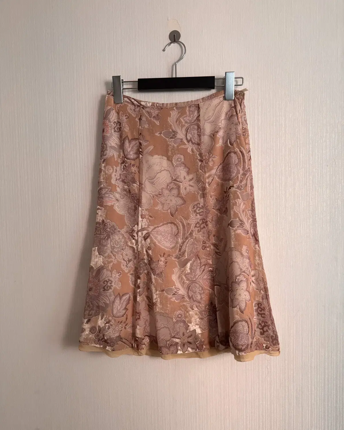 Oriental pattern midi skirt