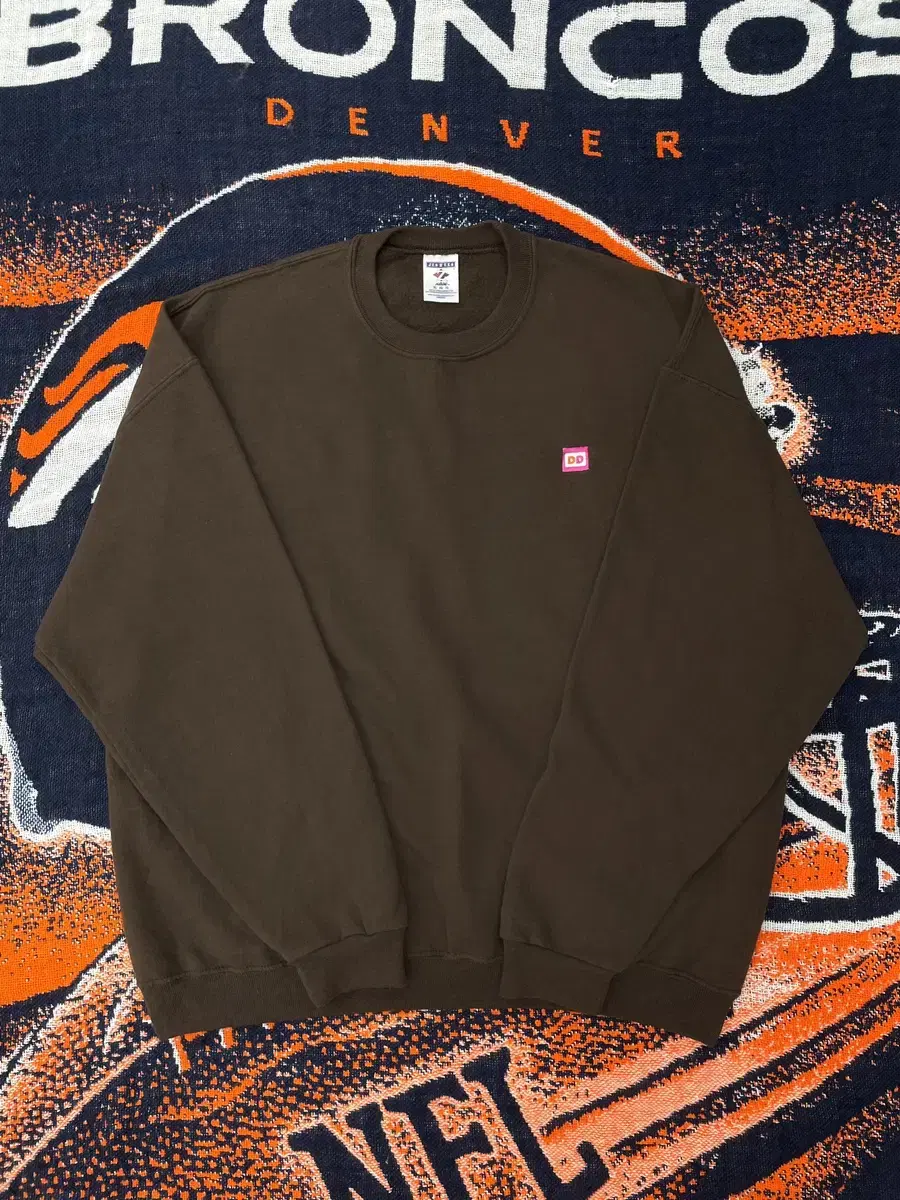 90s Vintage Dunkin' Sweatshirt (Jersey Tack)