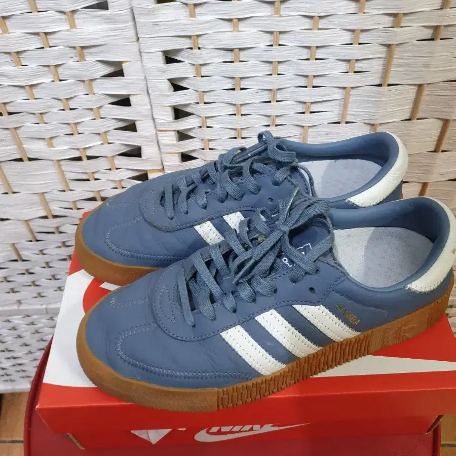 ADIDAS 아디다스 SAMBAROSE 스니커즈 250mm