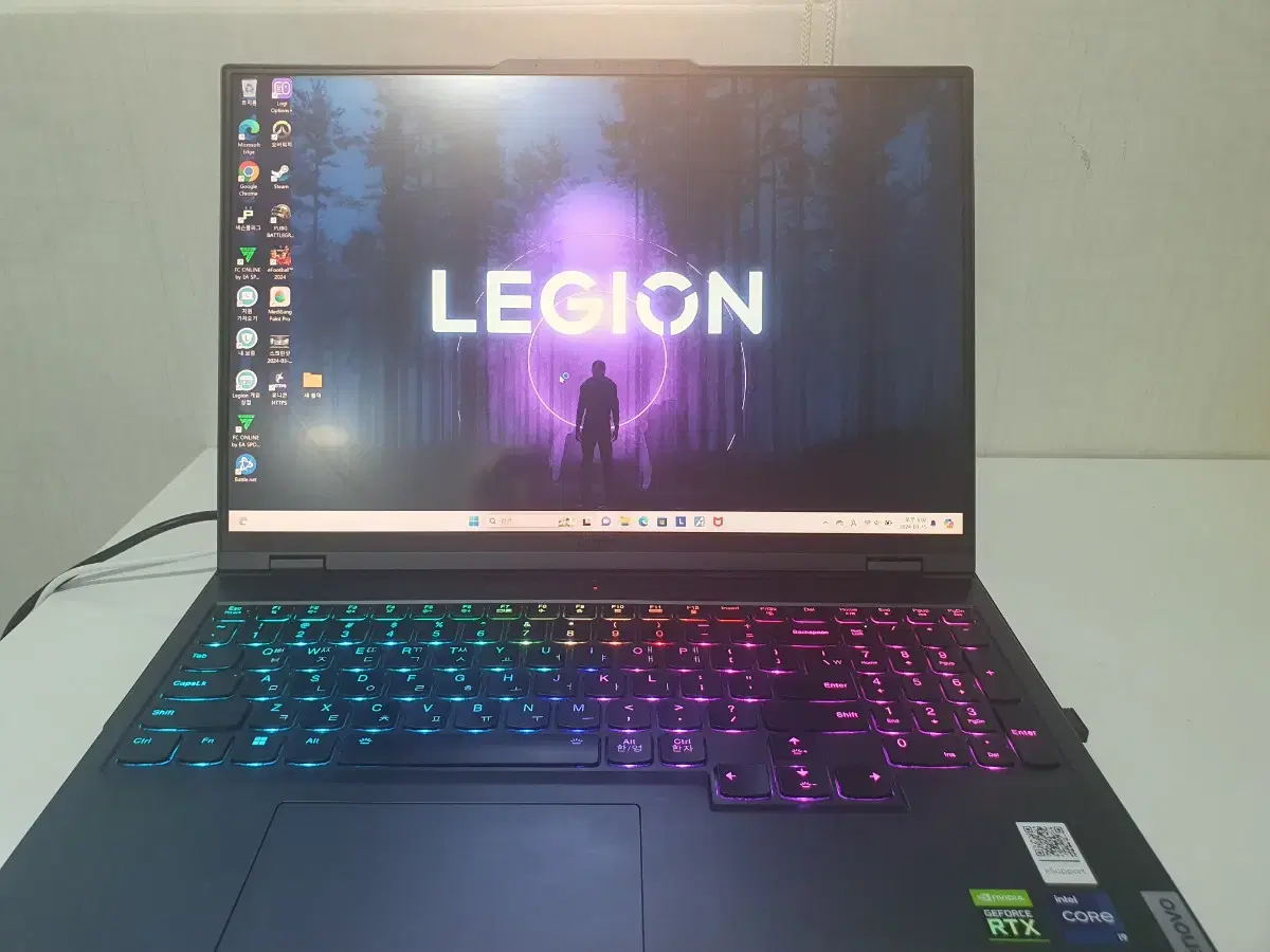 Lenovo Legion 7i (full box)