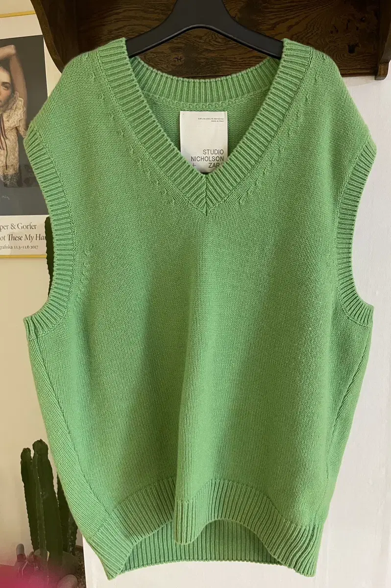 StudioNicolson Zara Knit Vest (XL)