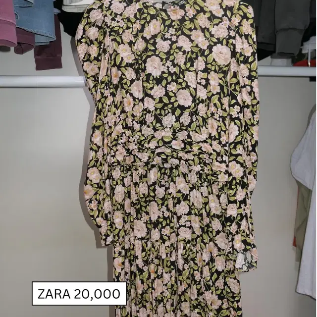 ZARA 꽃무늬 원피스