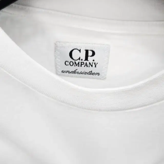 CP COMPANY KIDS 반팔티셔츠 4세