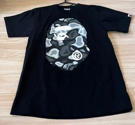 베이프 bape 리퀴드 카모 빅에이프 헤드 반팔티셔츠 M