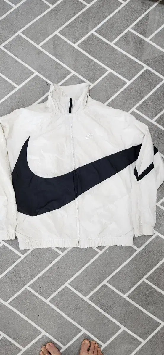 Nike Big Logo Woven Jumper XL 105 Ivory