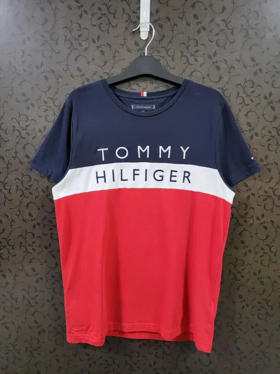 Tommy Hilfiger Round Neck Short Sleeve 95 5616