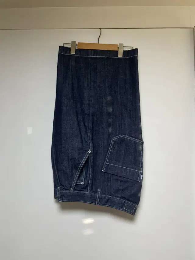 Youth wide half denim (one washed) m사이즈