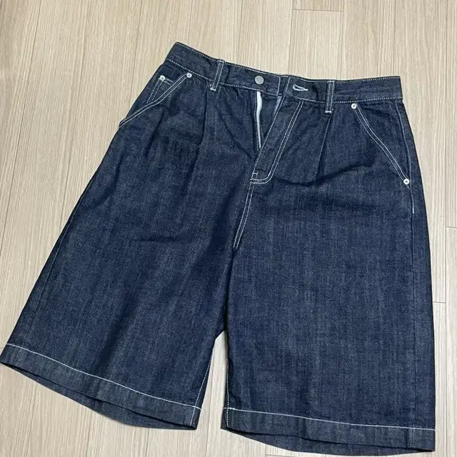 Youth wide half denim (one washed) m사이즈