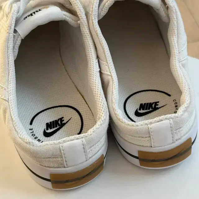 Nike 나이키 레거시뮬 블로퍼