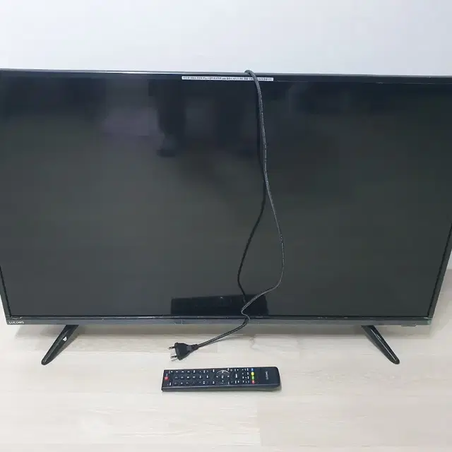 루컴즈 40인치 LED TV (T4002C 모델)