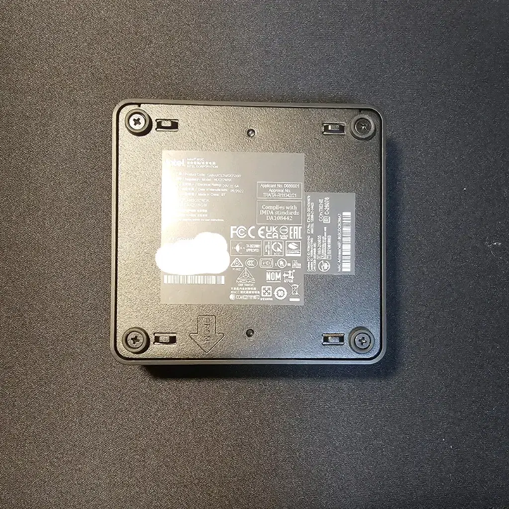 Intel NUC12WSKI5 -1240p 12세대 누크를 판매합니다.