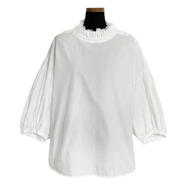 LUDIA .K White Ruffle Frill Blouse