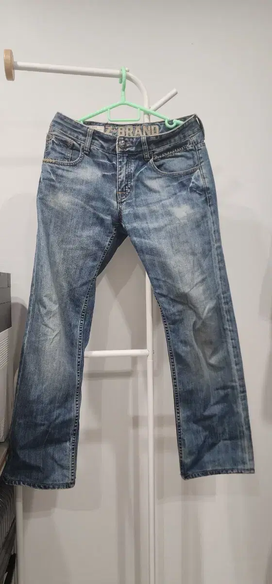 30>Jet Brand Wide Fit Jeans