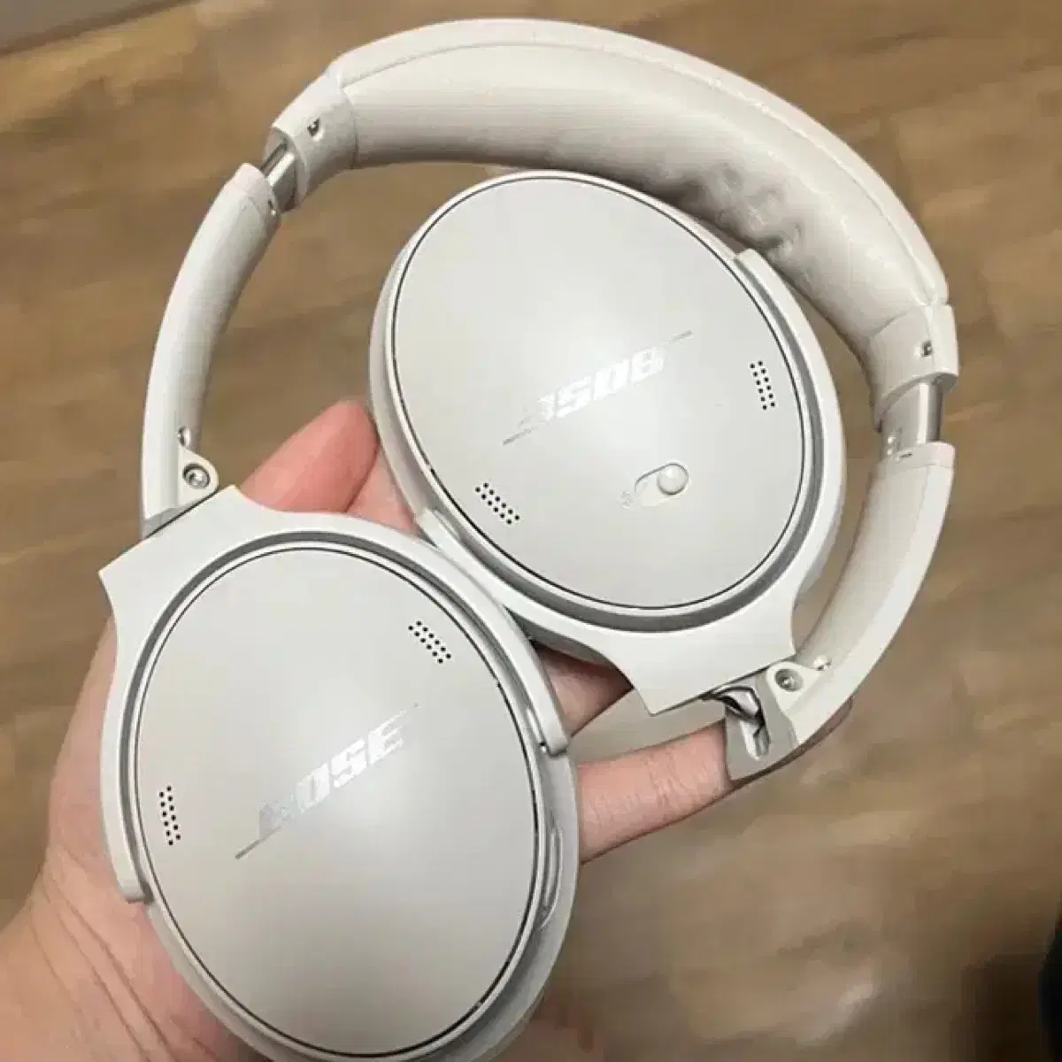 보스 qc45 화이트