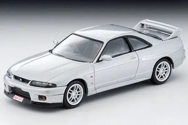 1:64 Tomica Limited Vintage Neo Nissan Skyline GT-R (R33)