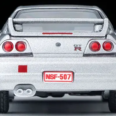 1:64 토미카 리미티드 빈티지 네오 닛산 스카이라인 GT-R (R33)