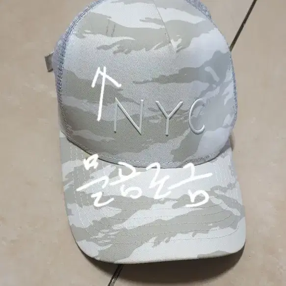 뉴에라 NYC 카모 메쉬모자