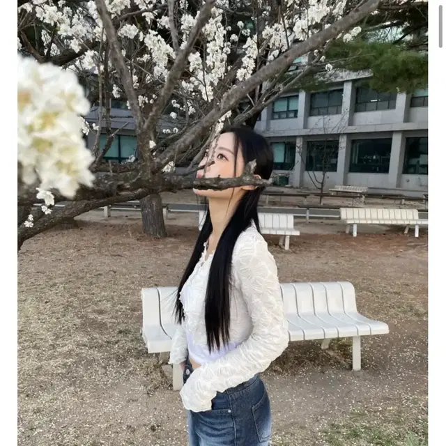 에이블리 유아린 매화 물결 웨이브 크롭 가디건 아이보리