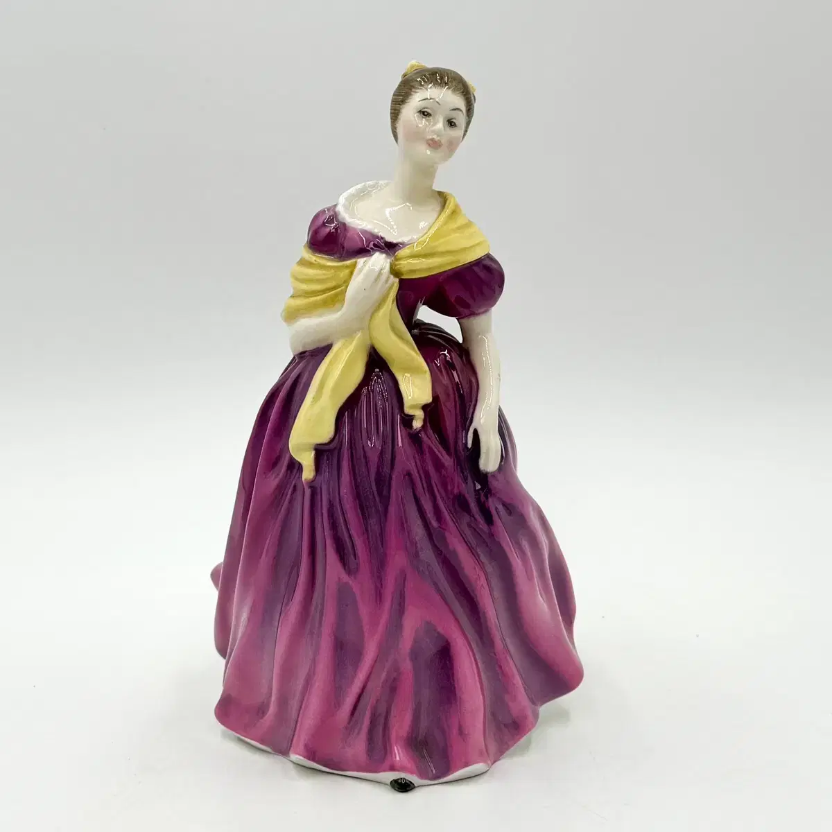 로얄덜튼 royal doulton 피겨린 도자기 인형 영국