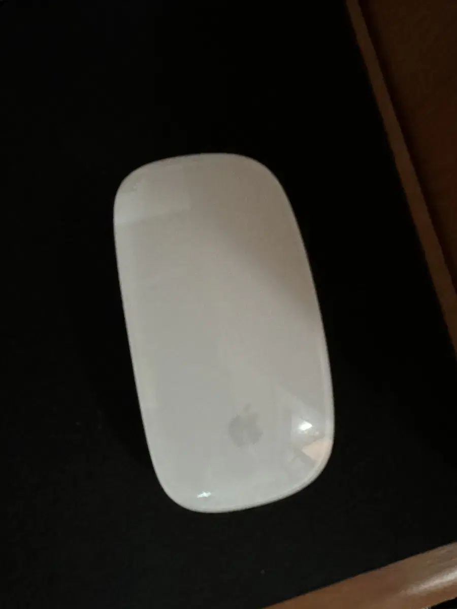 Apple Magic Mouse 1 S-Class No Scratches for Sale!