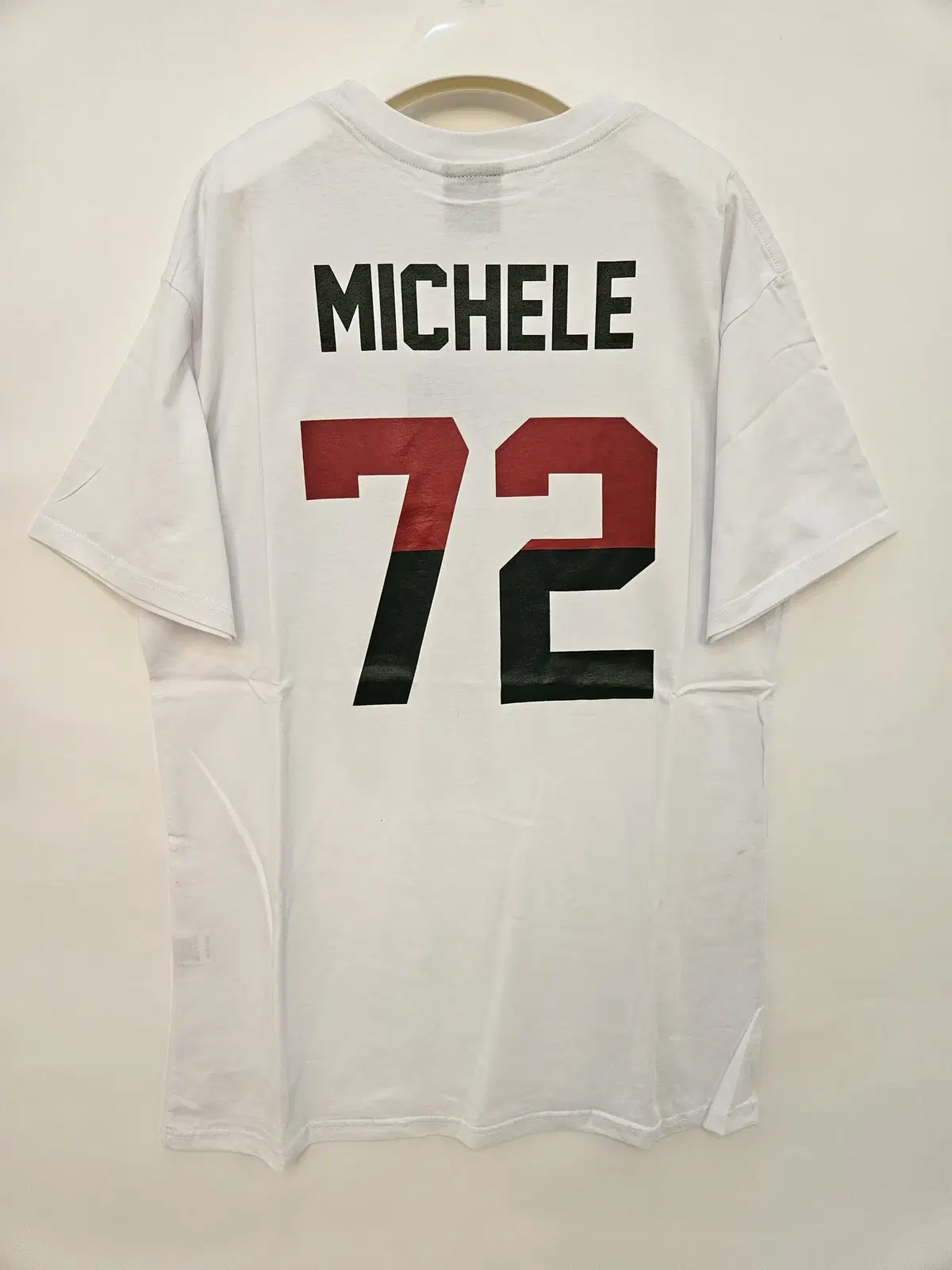 Selling Les Artists Mitchell72 vahn t-shirt (like new).