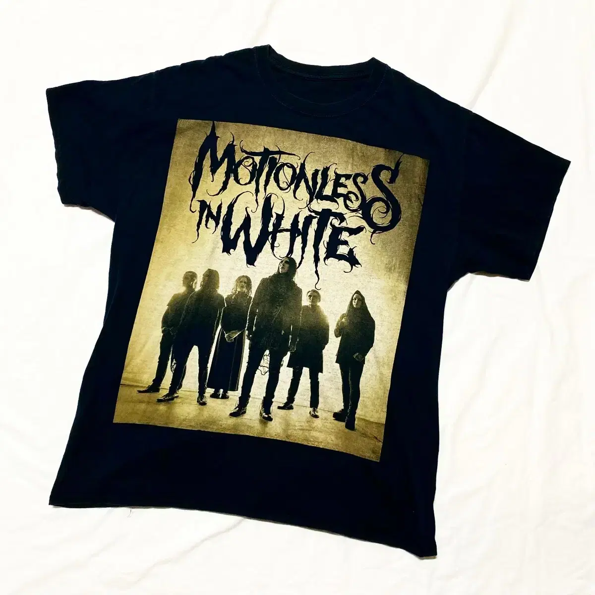 Motionless in White - T-shirt