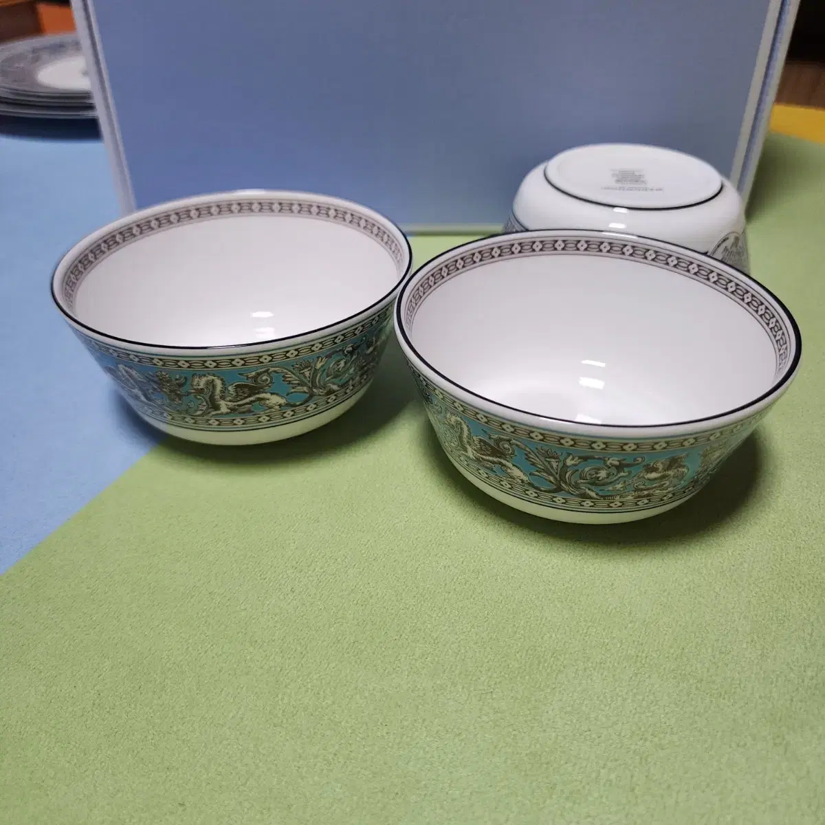 웨지우드 WEDGWOOD 플로렌틴 터콰즈 볼 11cm