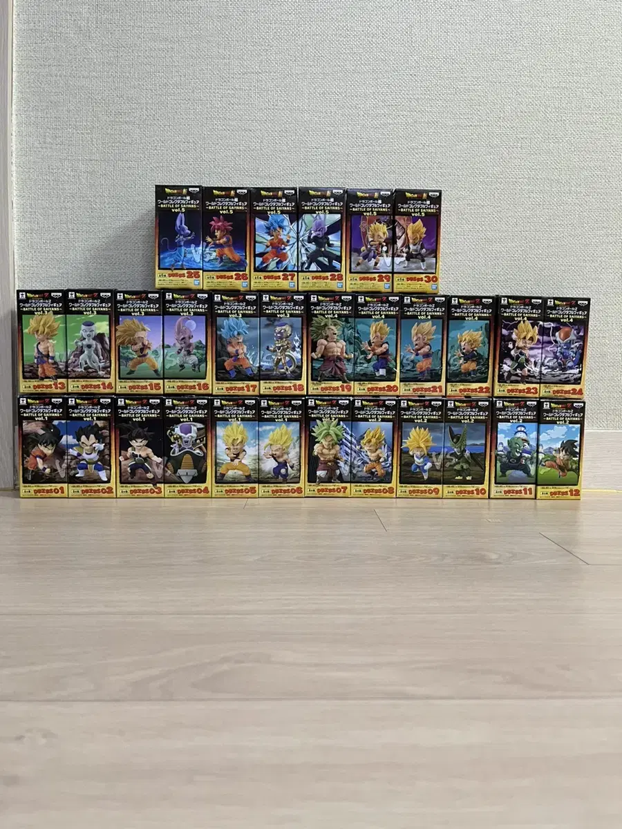 Dragon Ball Wall Call Battle of Saiyans 1-5 sells