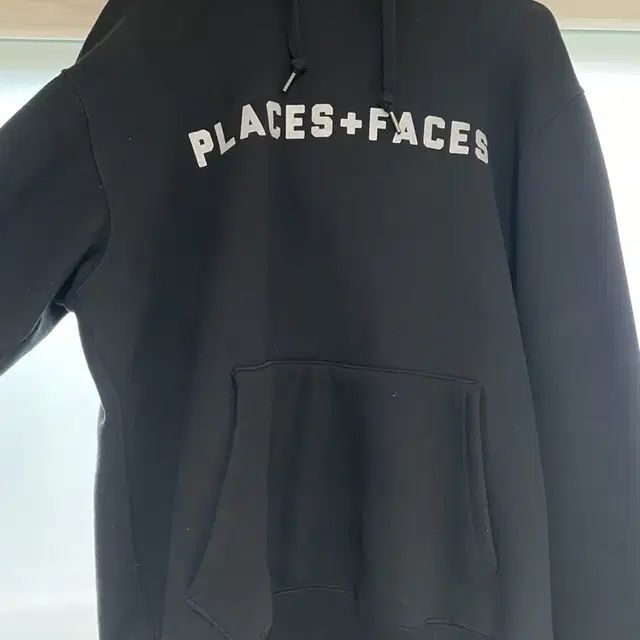 Places+Faces 검정 후드 (서울 한정판)