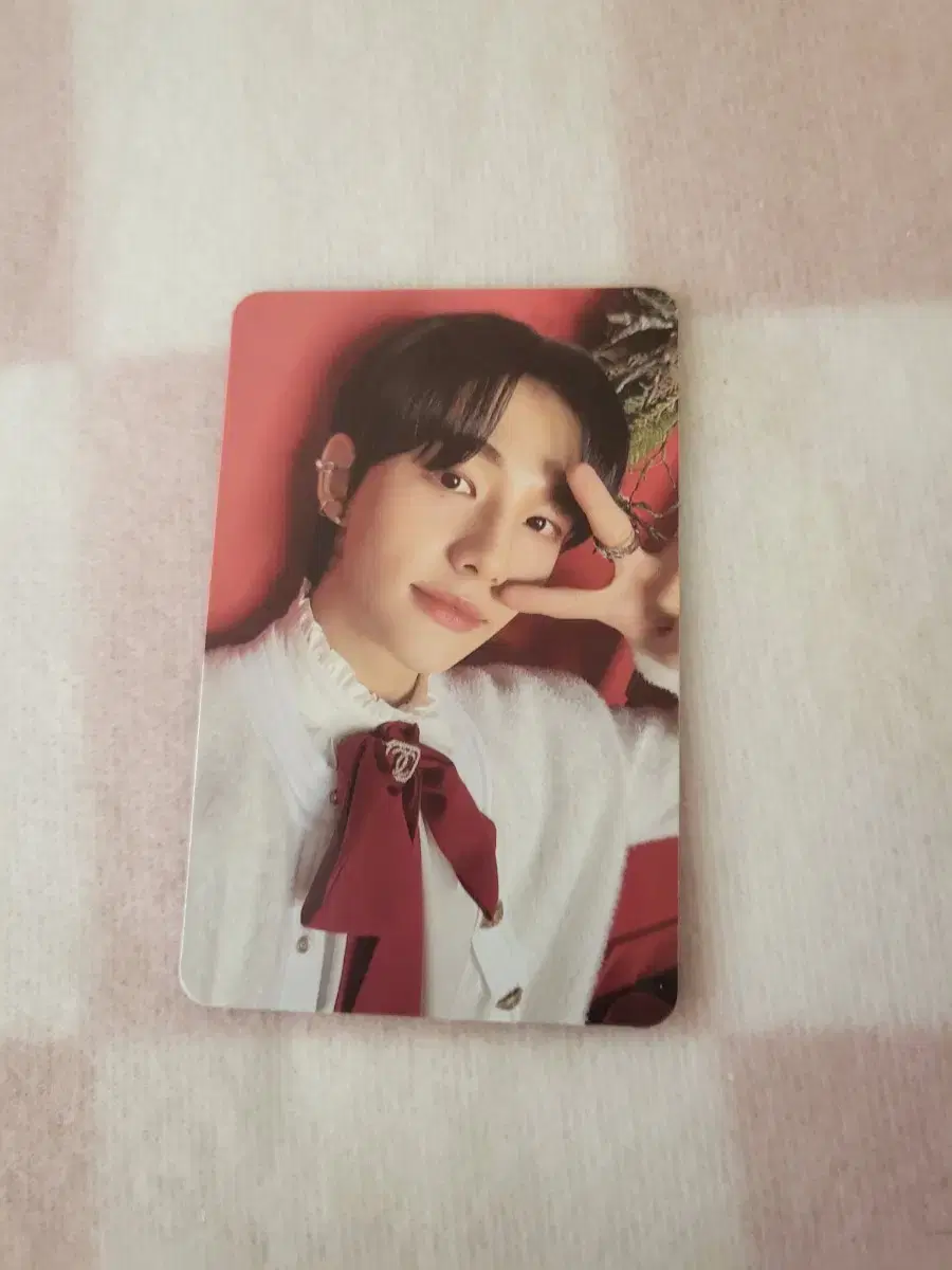 Christmas Evil hyunjin photocard