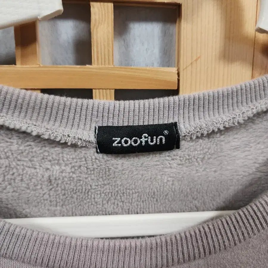 zoofun 여성 예쁜 봄가을 긴팔티셔츠 (안감기모)