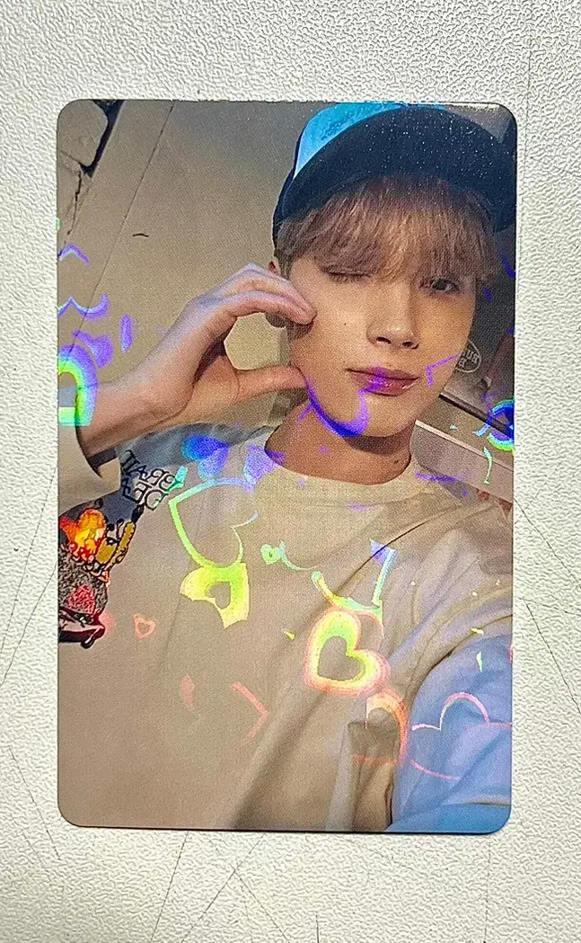 Source))Weverse Japan hologram hueningkai sells!