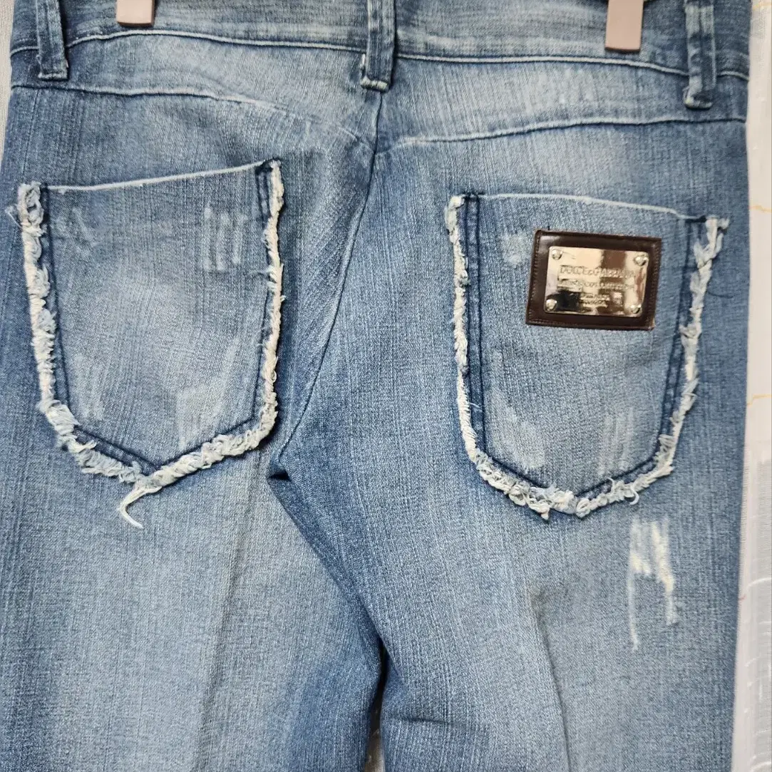 DOLCE  GABBANA 32" DENIM