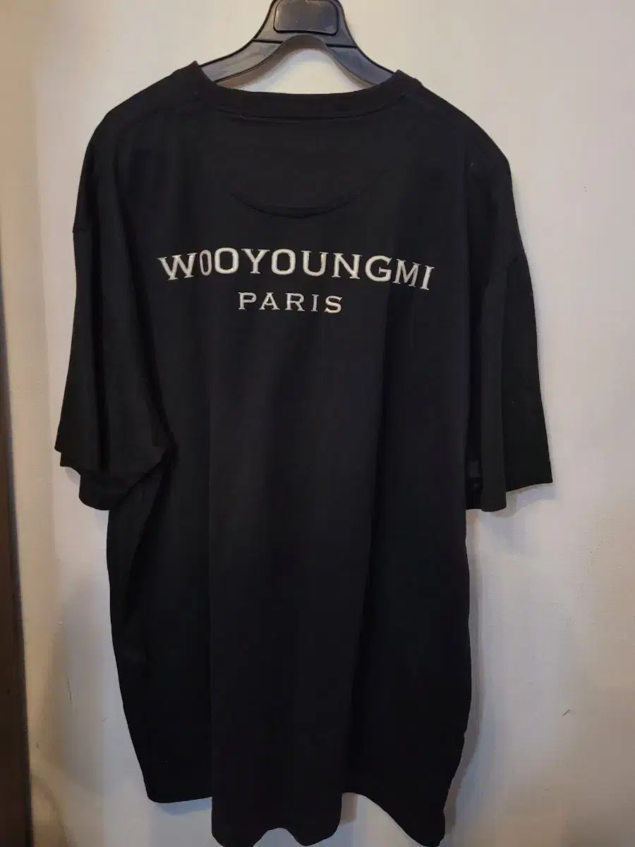 Genuine WOOYoungMi 22SS White Logo Vahn Short Sleeve Tee