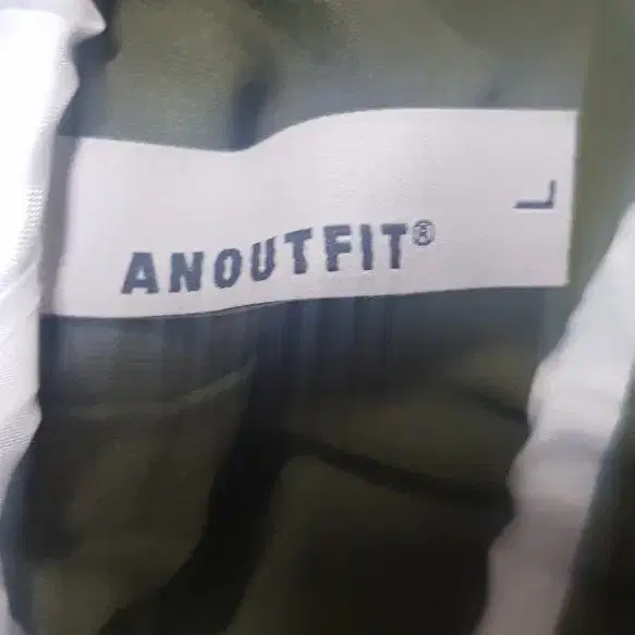 ANOUTFIT  카고 조거 바지 L 32~34  카키