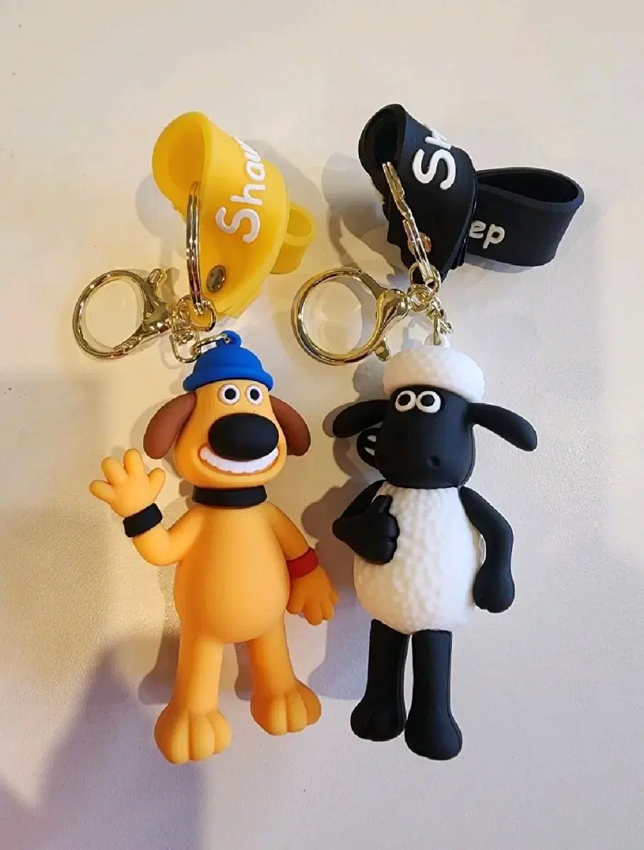 +NEW,Sets to sell+ Wallace Grommet Shoulder Shoe keyring Set