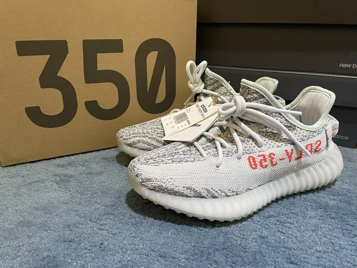 Yeezy Boost 350 V2 Blue Tint 2017 새상품