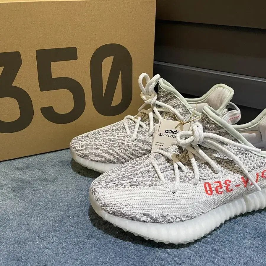 Yeezy Boost 350 V2 Blue Tint 2017 새상품